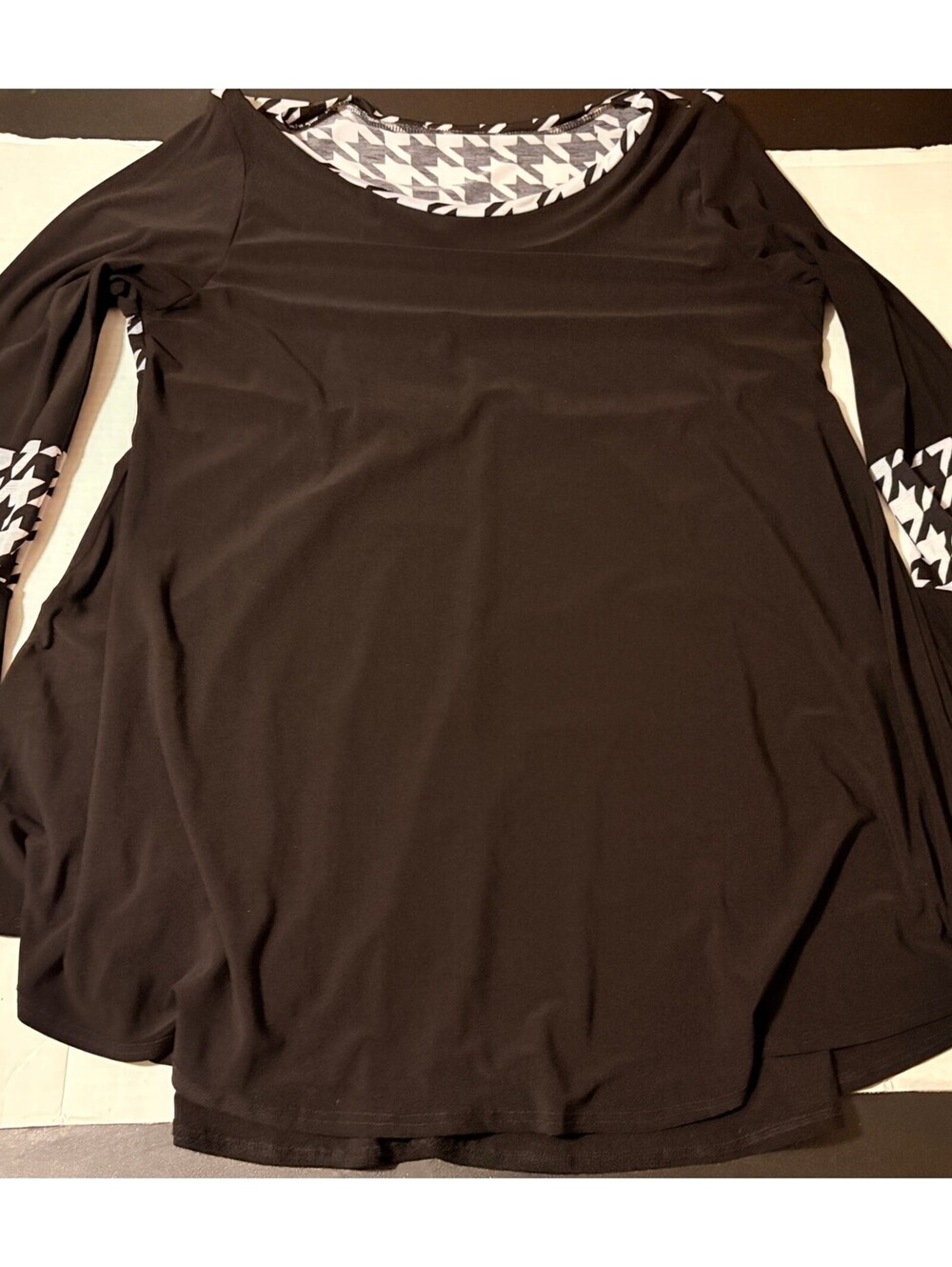 Vintage 80s Mod Style Tunic Top | Black & Houndstooth Flare Sleeves